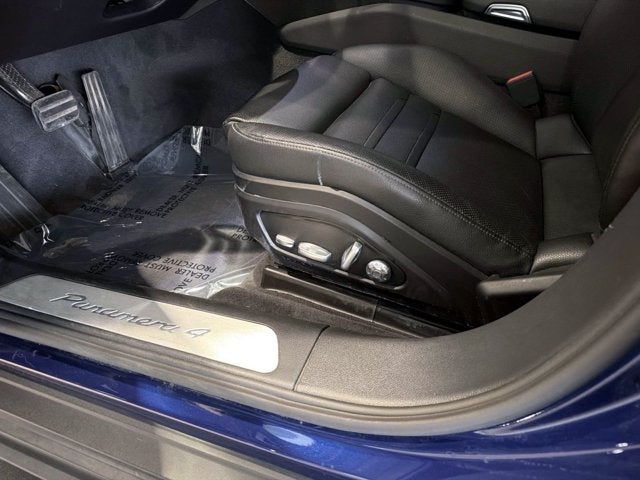 2020 Porsche Panamera 4