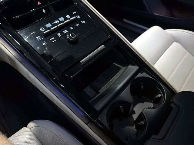 2025 Porsche Panamera Base