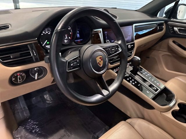 2022 Porsche Macan Base