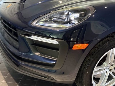 2022 Porsche Macan Base
