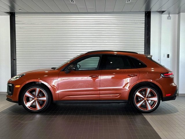 2025 Porsche Macan T