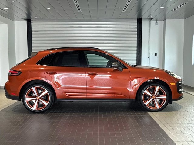 2025 Porsche Macan T