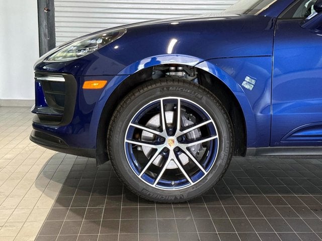 2026 Porsche Macan Base