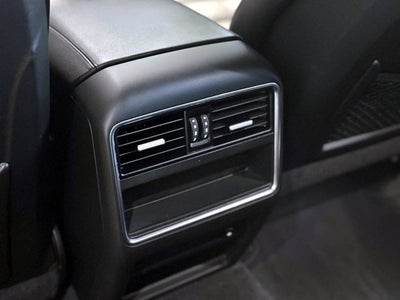 2022 Porsche Cayenne Base