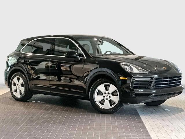 2022 Porsche Cayenne Base