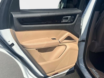 2023 Porsche Cayenne Base