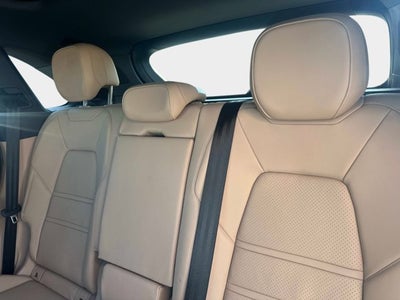 2023 Porsche Cayenne Base