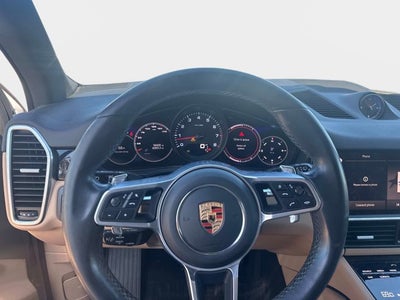 2023 Porsche Cayenne Base