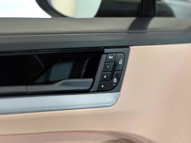 2025 Porsche Cayenne E-Hybrid