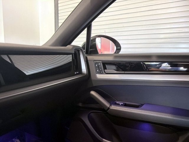 2025 Porsche Cayenne Base