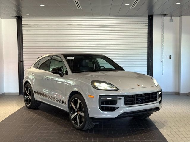 2025 Porsche Cayenne Base