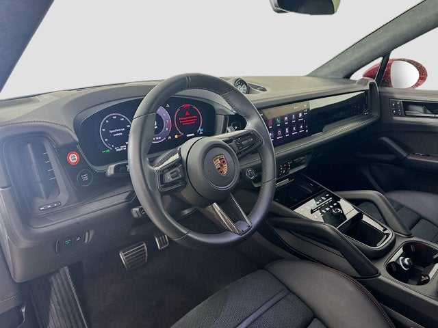 2025 Porsche Cayenne GTS