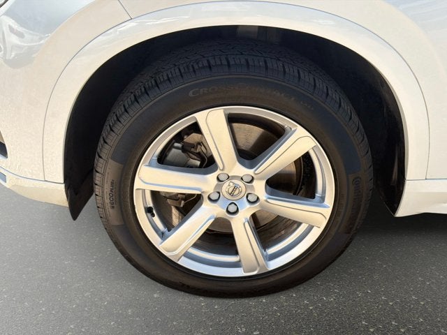 2021 Volvo XC90 T5 Momentum
